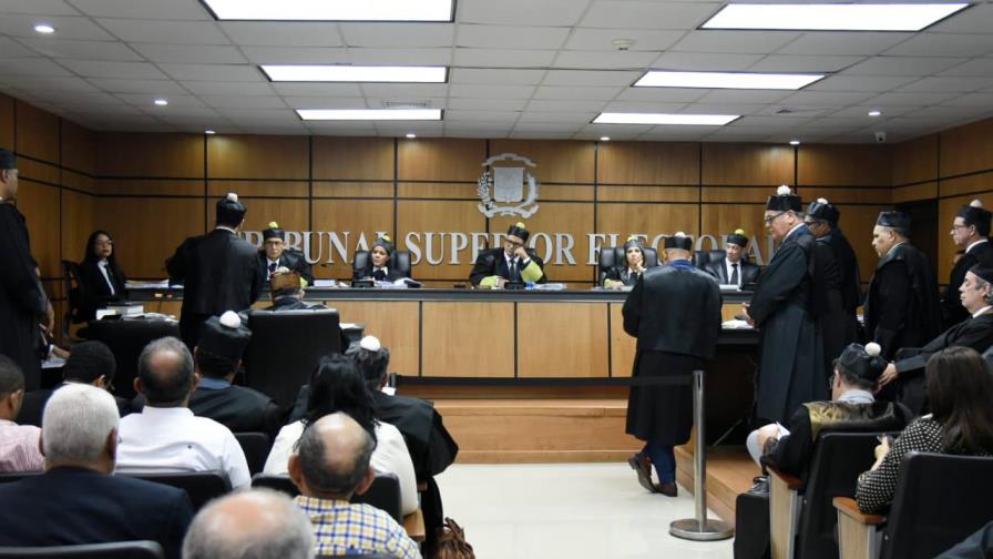 Abogados de Gonzalo piden al TSE declararse incompetente para conocer recurso de Leonel