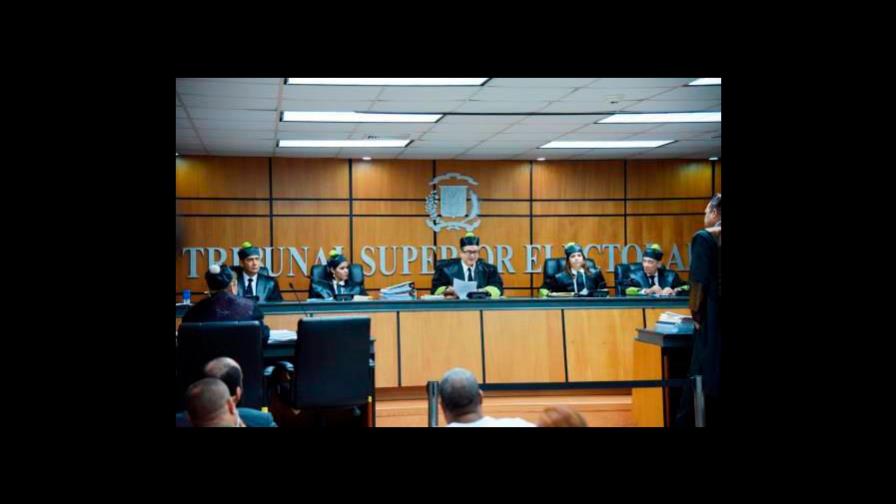 El Tribunal Superior Electoral se reserva fallo sobre horario de votaciones 