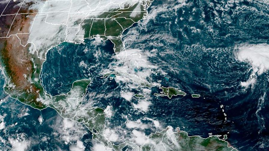 Depresión se convierte en la tormenta tropical Epsilon al sureste de Bermudas