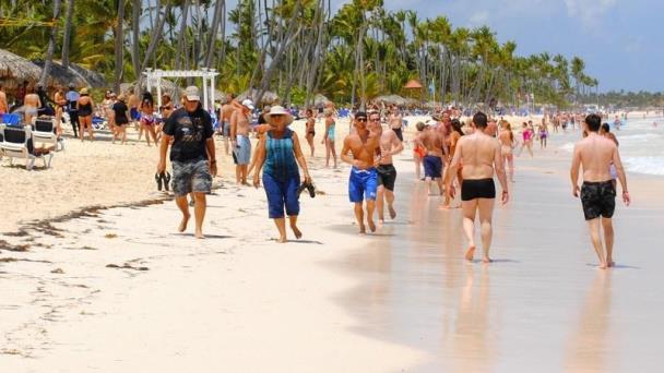 El turismo dominicano con una ventaja para su recuperación: la edad de los visitantes