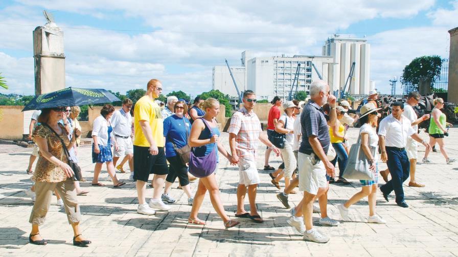 Destino RD: Lejos de la meta de los 10 millones de turistas Destino RD: Lejos de la meta de los 10 millones de turistas