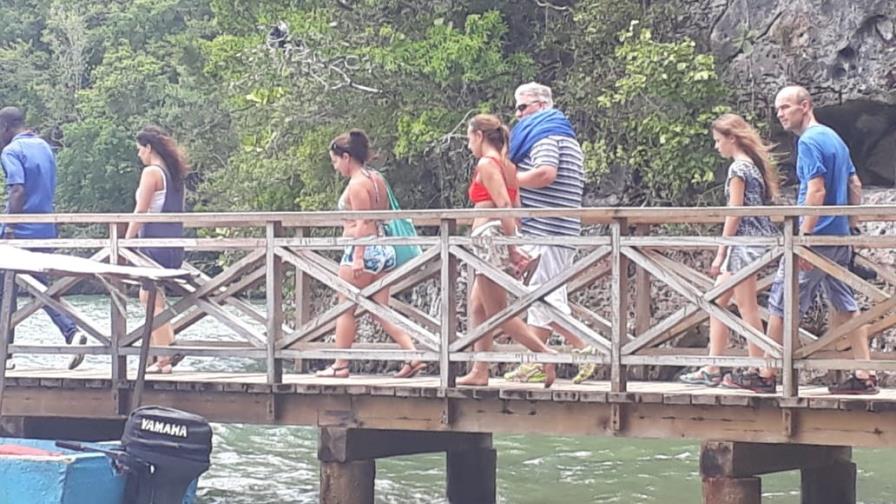 EEUU revisó advertencia sobre los riesgos de viajar  al país 