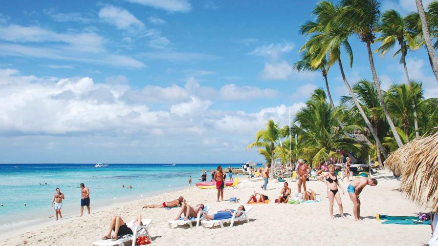 FBI investiga bebidas adulteradas en hoteles como posible causa de muertes de turistas estadounidenses FBI investiga bebidas adulteradas en hoteles como posible causa de muertes de turistas estadounidenses