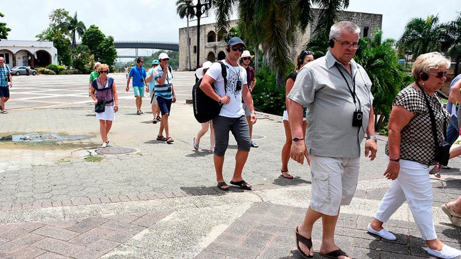 Llegada de turistas crece 0.4 % hasta el mes de agosto Llegada de turistas crece 0.4 % hasta el mes de agosto