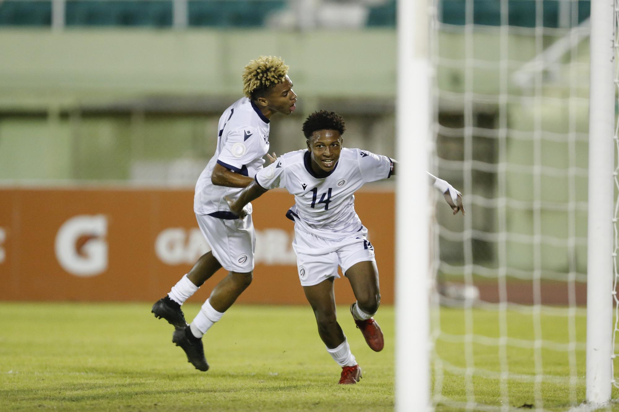 Yordi Álvarez celebra tras anotar el segundo gol del partido para Dominicana ante Belice. (Foto: Nelson Pulido / CONCACAF)