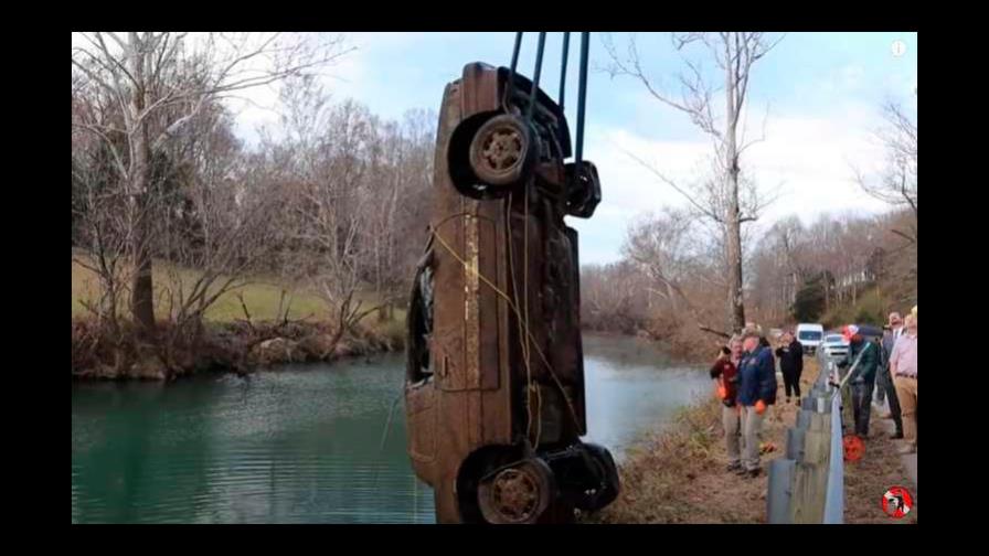 Youtuber halla en un río restos de adolescentes desaparecidos hace 21 años