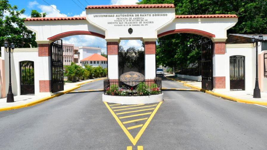 UASD paraliza labores administrativas para realizar operativo de fumigación y desinfección UASD paraliza labores administrativas para realizar operativo de fumigación y desinfección