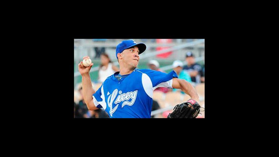 Ubaldo Jiménez anuncia retiro; Licey le agradece sus aportes