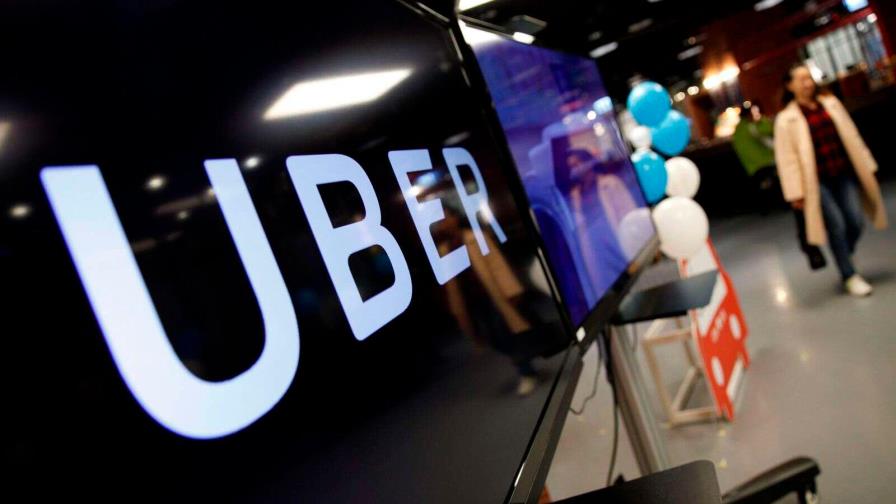 Uber responde a las críticas y repartirá mascarillas entre sus conductores