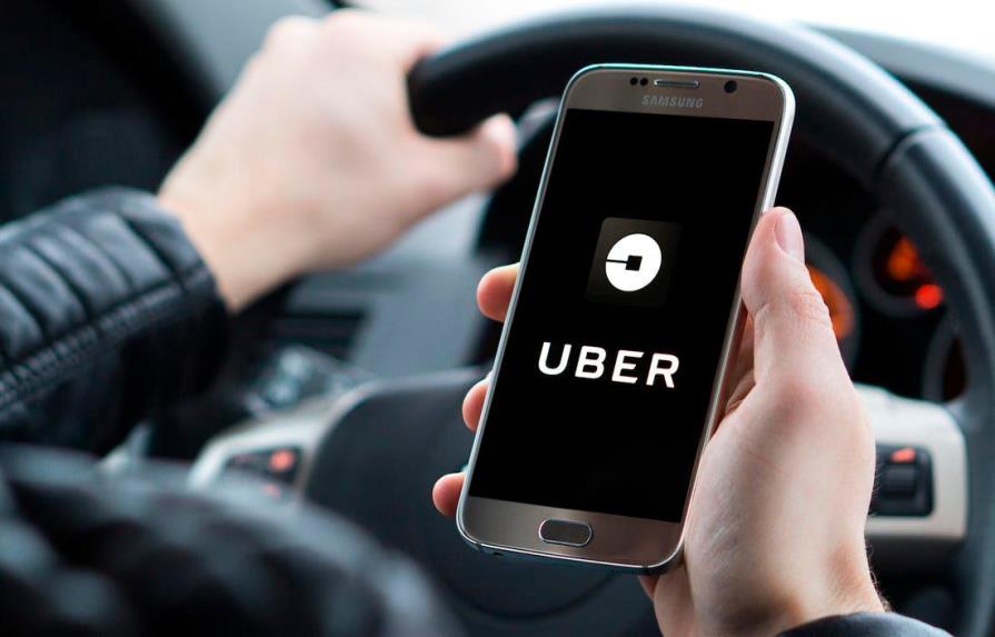 Conductores de Uber deberán tener derechos básicos y vacaciones pagadas en el Reino Unido