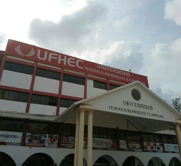 Estudiantes de la Ufhec denuncian cobro de 15 mil pesos por graduación virtual