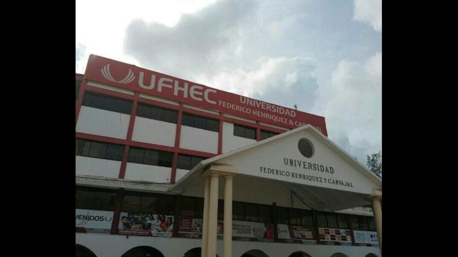 Estudiantes de la Ufhec denuncian cobro de 15 mil pesos por graduación virtual