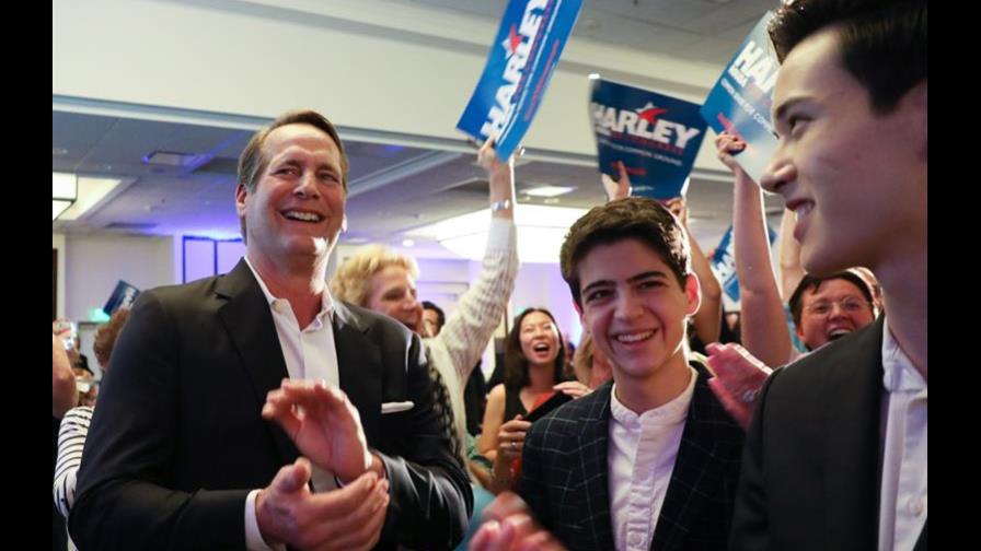 Los demócratas superan los fantasmas de 2016 en la fiesta de Nancy Los demócratas superan los fantasmas de 2016 en la fiesta de Nancy