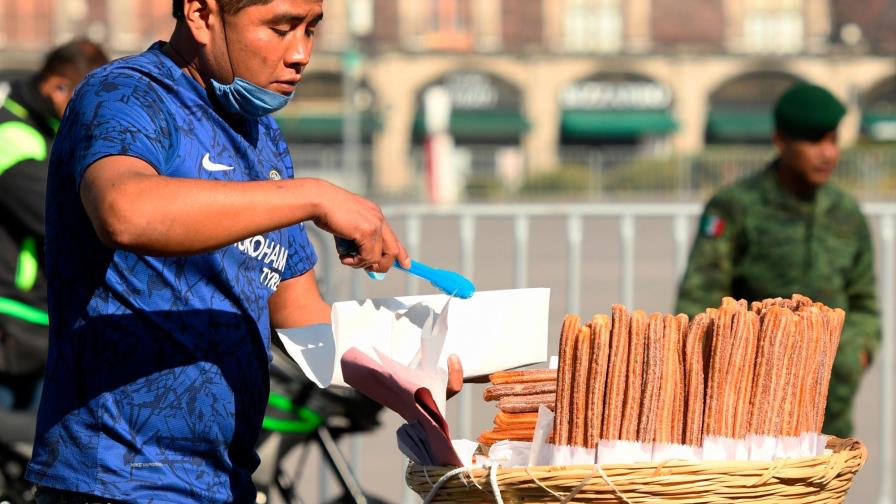 Hombre sin estudios ni trabajo, el perfil más afectado por COVID-19 en México