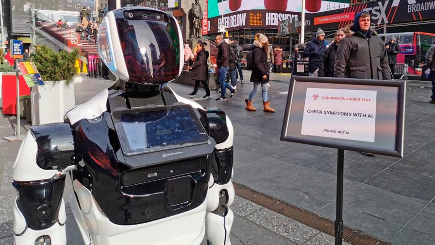 Robot realiza exámenes de coronavirus en calles de Nueva York Robot realiza exámenes de coronavirus en calles de Nueva York