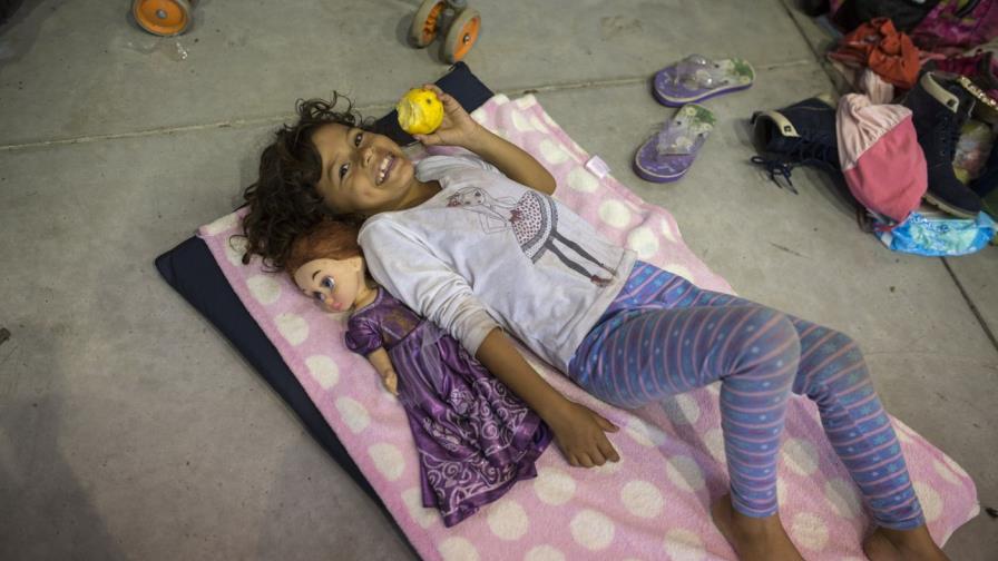 Caravana reanuda marcha hacia capital de México Caravana reanuda marcha hacia capital de México