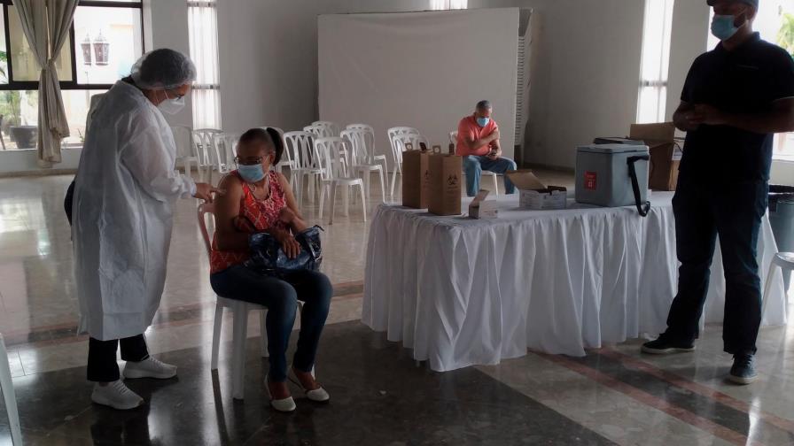 Programa Medicamentos de Alto Costo vacuna contra Covid-19 pacientes de cáncer y de otros factores de riesgo Programa Medicamentos de Alto Costo vacuna contra Covid-19 pacientes de cáncer y de otros factores de riesgo