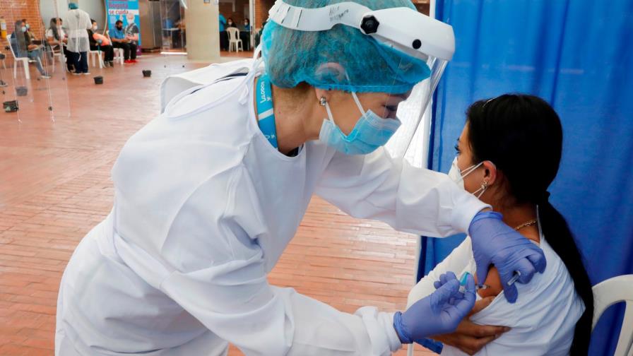 Todos fallaron ante pandemia, dice panel que investigó respuesta OMS y países