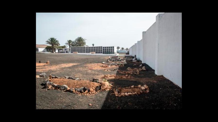 Rescatan bebé migrante recién nacido antes de llegar a Canarias Rescatan bebé migrante recién nacido antes de llegar a Canarias