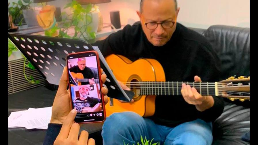 Ante el Coronavirus embajador de RD ante la UNESCO presenta un concierto virtual desde casa Ante el Coronavirus embajador de RD ante la UNESCO presenta un concierto virtual desde casa