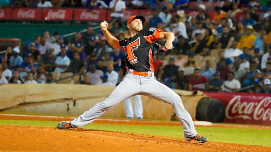 Tim Peterson regresa para los Toros del Este 