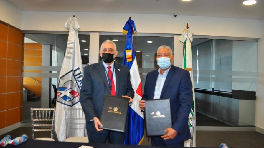 Lidom y Omsa firman acuerdo para llevar los fanáticos al play cómodos Lidom y Omsa firman acuerdo para llevar los fanáticos al play cómodos