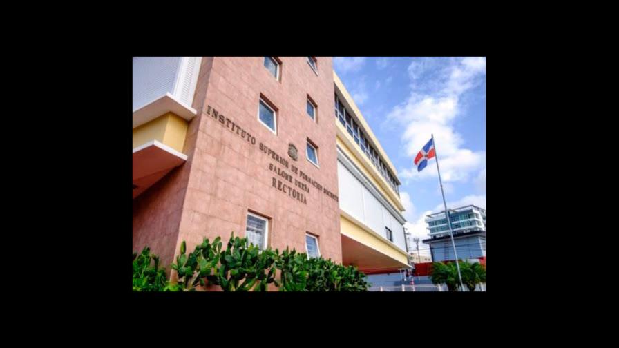 Designan a Nurys María del Carmen González rectora del Isfodosu