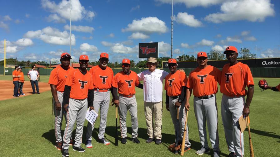 Toros presentan equipo de coaches para temporada 2021-22 Toros presentan equipo de coaches para temporada 2021-22