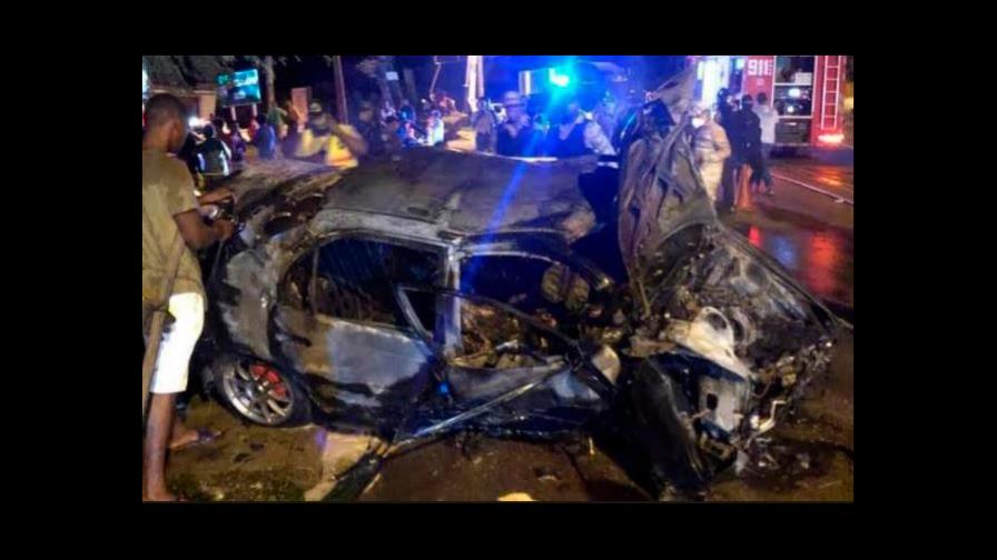 Militar muere calcinado al incendiarse carro tras choque en Puerto Plata