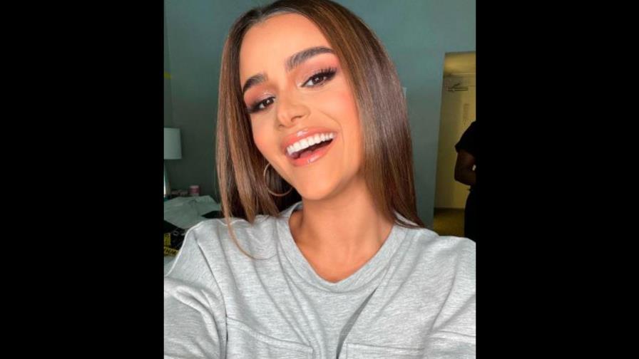 ¡Clarissa Molina será una de las anfitrionas en los Premios Juventud 2021!