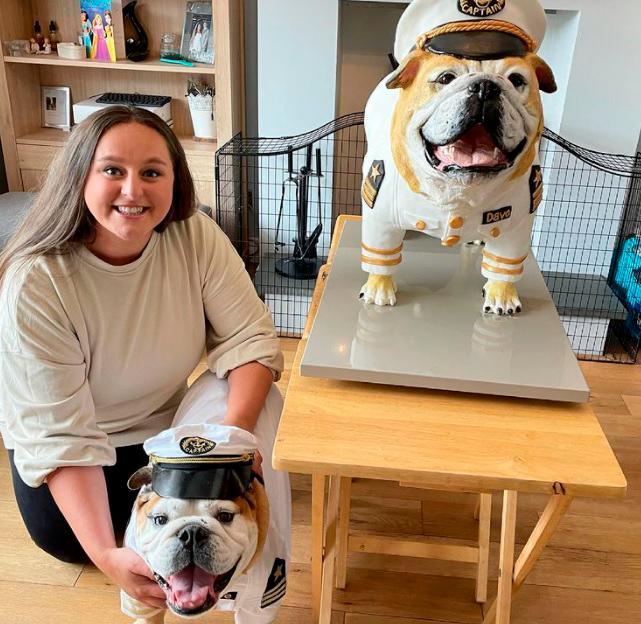 Una pareja gastó más de cuatro mil dólares en el cumpleaños de su bulldog