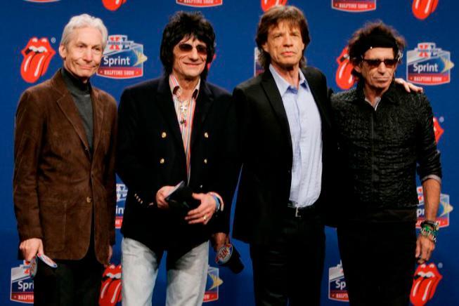 Los Rolling Stones rinden homenaje a su difunto baterista Charlie Watts