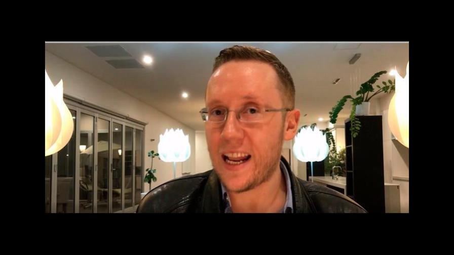 Es virgen, tiene 41 años y busca novia virgen para su debut sexual