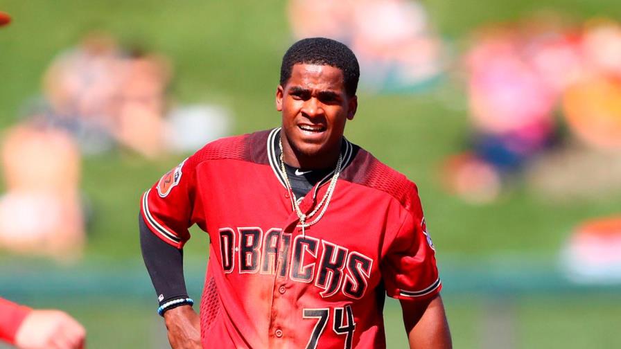 Domingo Leyba es reclamado por los Orioles desde los Diamondbacks Domingo Leyba es reclamado por los Orioles desde los Diamondbacks