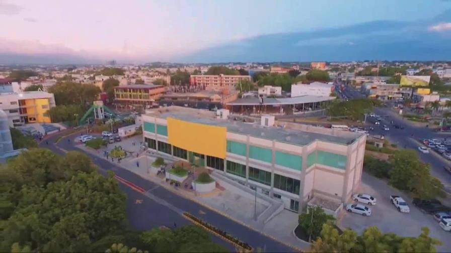 Estudiantes de odontología de UTESA denuncian atropello