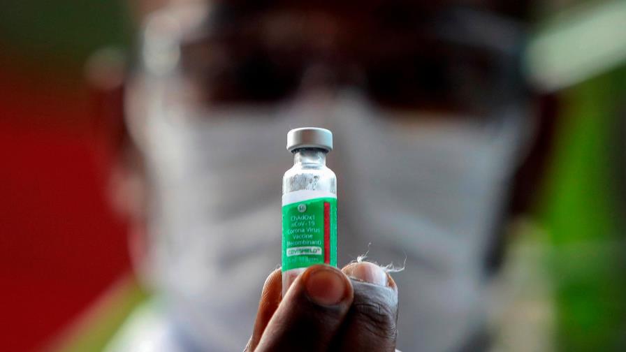 Una mujer de 54 años, la primera muerte en Canadá relacionada con AstraZeneca