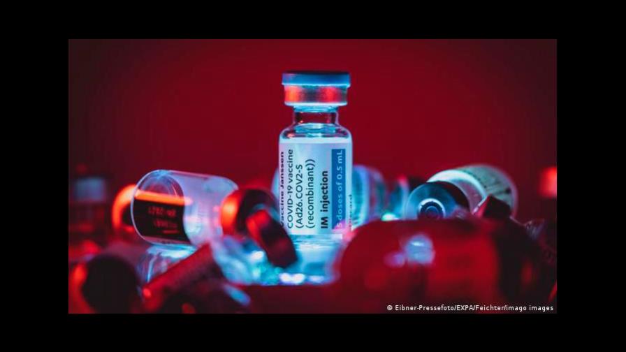 EEUU avisa de vínculo entre la vacuna de Johnson y el síndrome Guillain-Baré