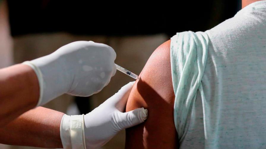 República Dominicana se acerca al 50 % de vacunados con al menos una dosis República Dominicana se acerca al 50 % de vacunados con al menos una dosis