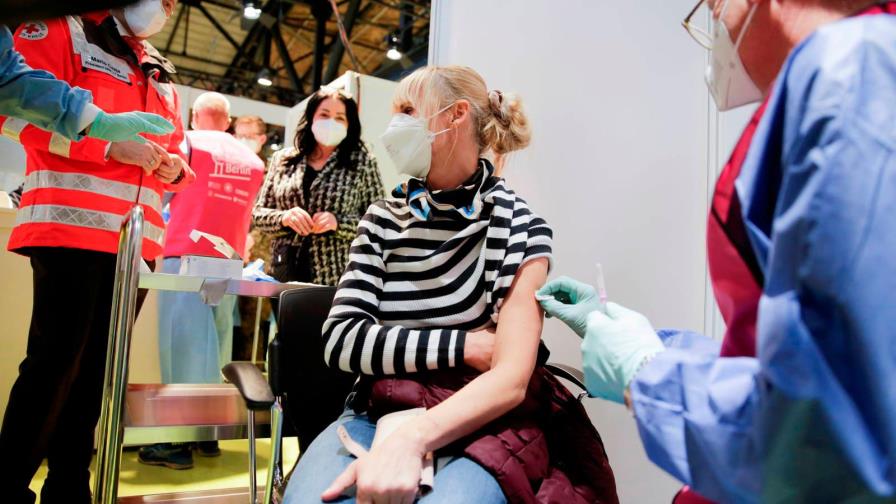 La OMS critica “inaceptable” lentitud de vacunación en Europa y pandemia se agrava en Brasil