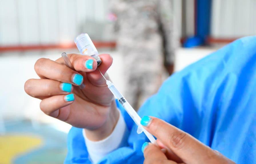 República Dominicana ha vacunado 375,265 personas contra COVID-19