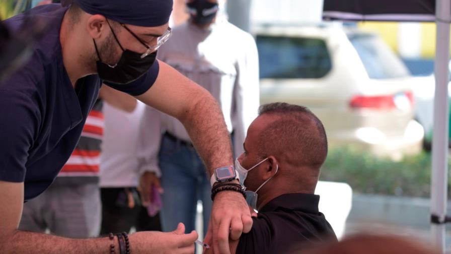 RD está entre primeros lugares en América Latina en vacunación contra COVID-19