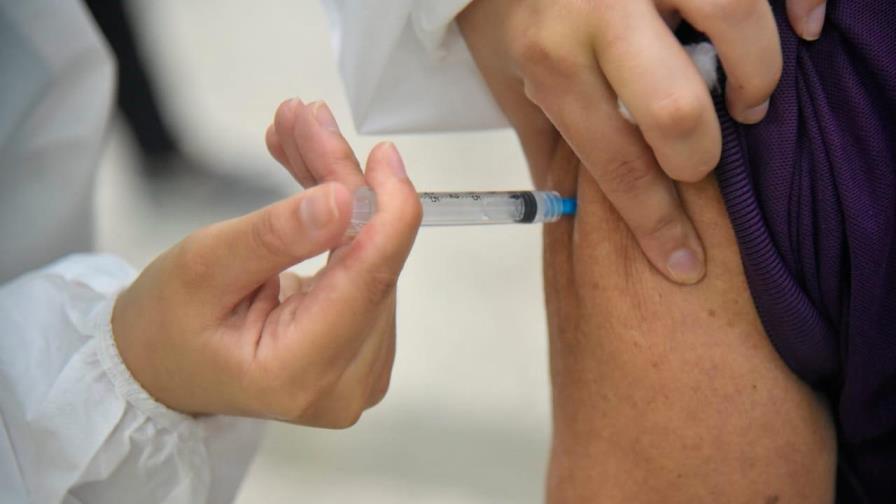 Bélgica deja de administrar vacuna de Janssen a menores de 41 años tras muerte de paciente