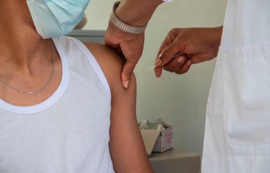 A partir de este sábado, vacunación contra el COVID-19 incluye a menores desde 12 años