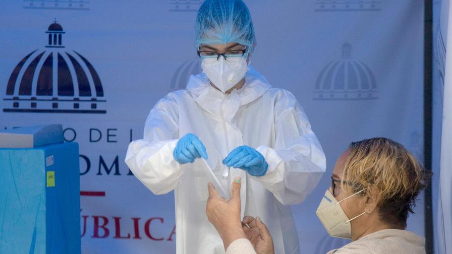 Ministro de salud admite casas comerciales han fallado con entrega de las vacunas anticovid