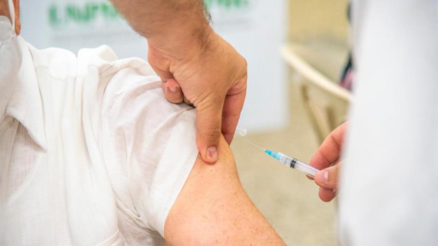 Sigue plan de vacunación de segunda dosis contra el COVID-19 Sigue plan de vacunación de segunda dosis contra el COVID-19