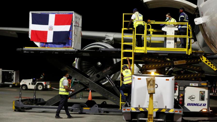 República Dominicana recibe este martes nuevo lote de vacunas contra COVID-19