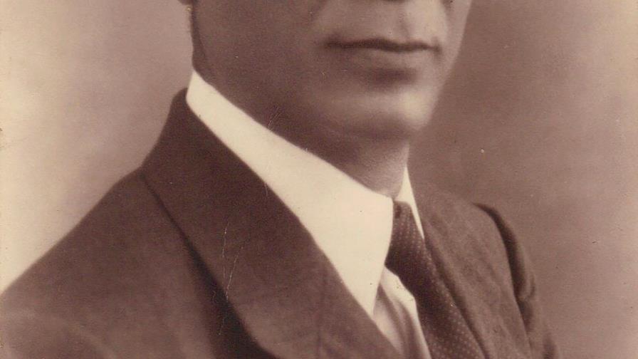 La poesía modernista dominicana de entre siglos (XIX y XX) La poesía modernista dominicana de entre siglos (XIX y XX)