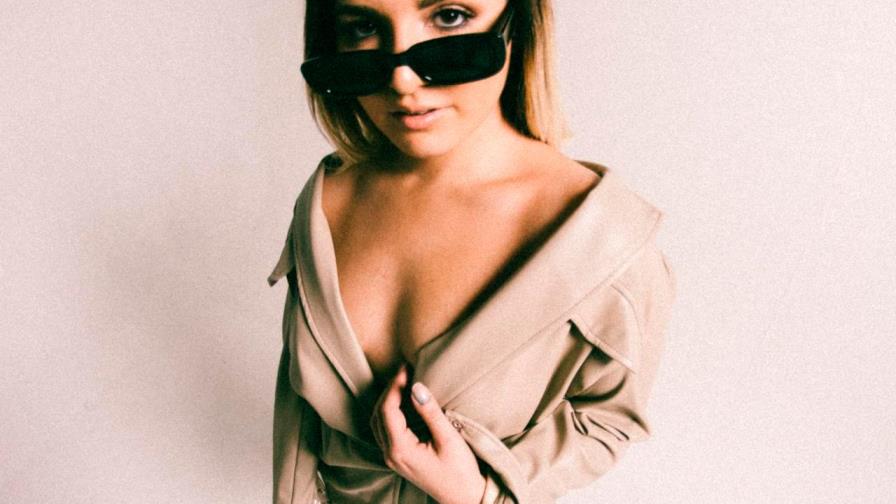 Valentina llega con nueva música y estrenos