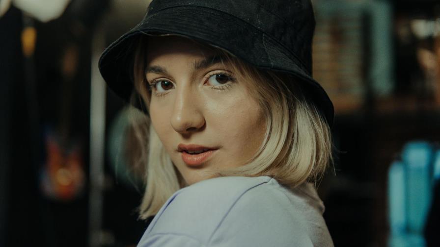 Valentina lanza su nuevo sencillo “Money”