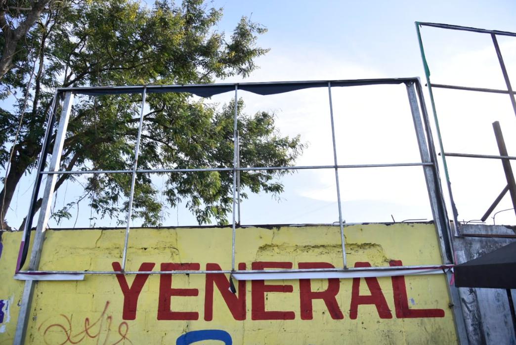 Lugar de donde fue retirada una valla al candidato. 